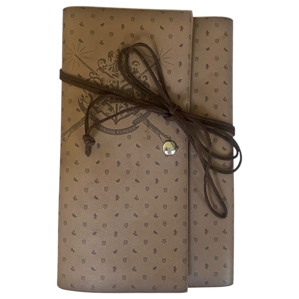 Wizarding World of Harry Potter Faux Leather Planner Holder